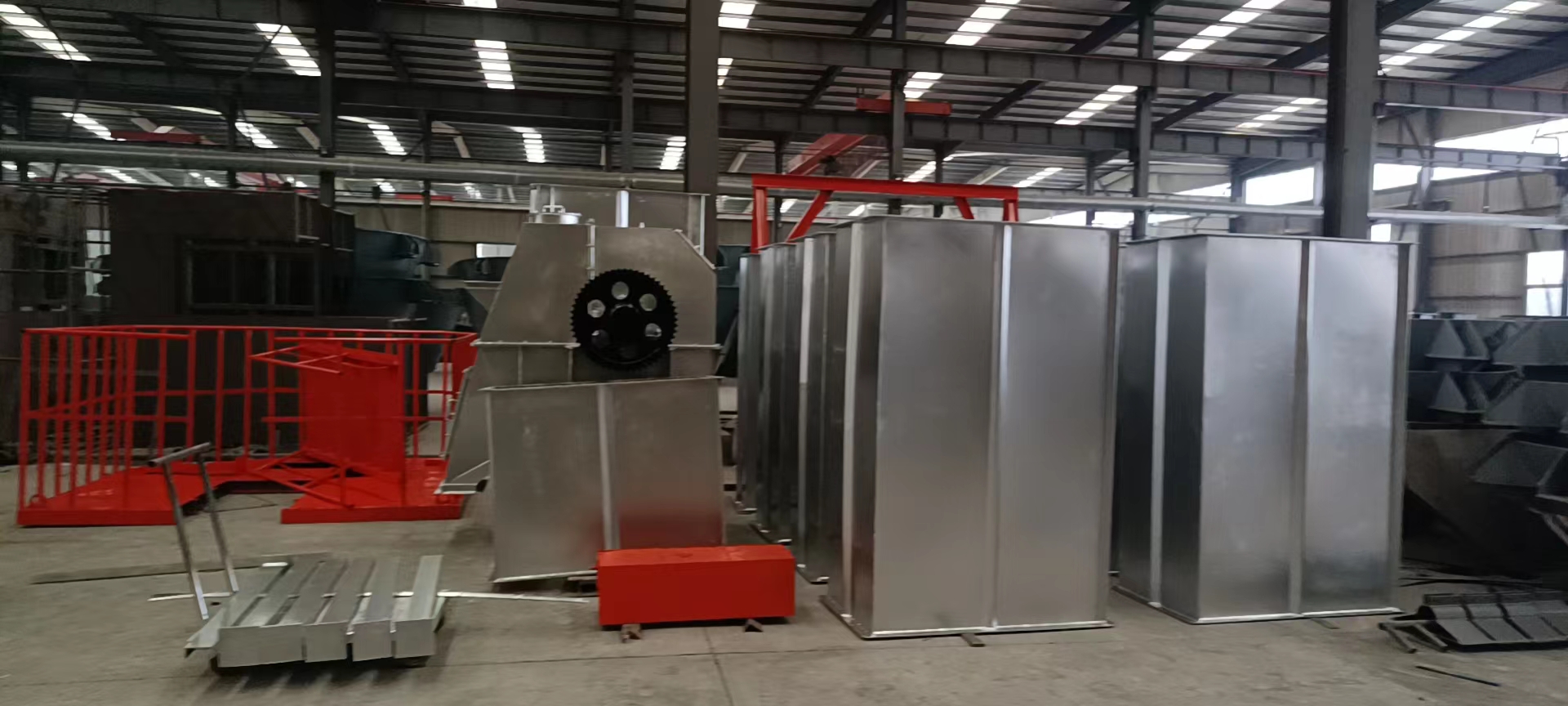 不銹鋼斗式提升機準備發貨啦！！！！